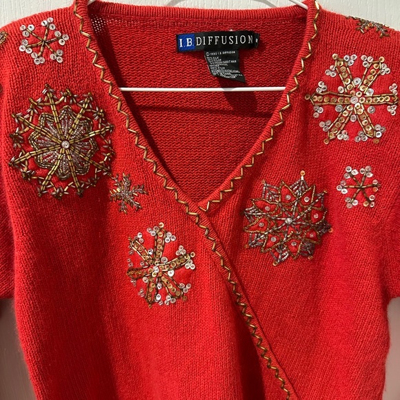 Vintage IB Diffusion Red Silk and Wool Sequin and Beads Snowflake Sweater - Picture 2 of 6